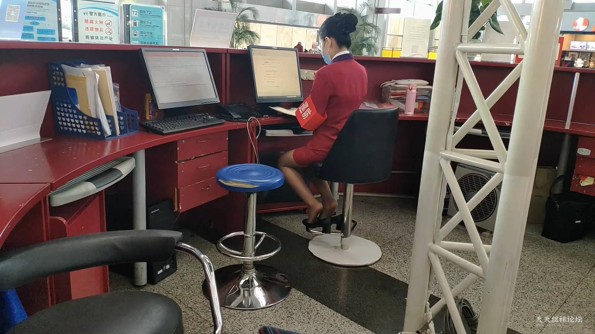 232729aofkkofou131ri3u.jpg