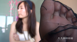 【Asian Fetish Club】Asian Beautiful Girl wanda`s sock foot HD[1080p]