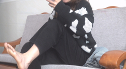 【南国足艺】英语老师卢老师高跟美脚诱惑，挑鞋玩鞋！4K