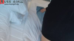 【裸足】好久不见小捷！小捷携手露琪两位女神酒店OL床上展示美足【136P】