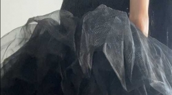 购买 某音美女小兔 后拍脚底 搓脚 展示 无水印